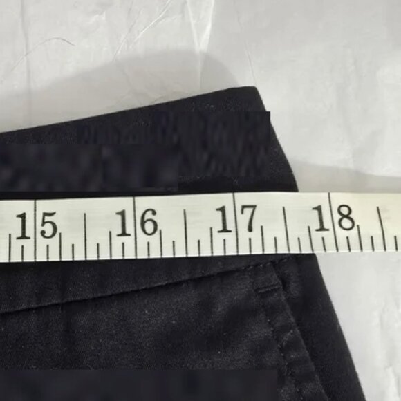Talbots Women Sz 10 Scallop Hem Shorts Black Zip Button spandex stretch pockets - Picture 3 of 6